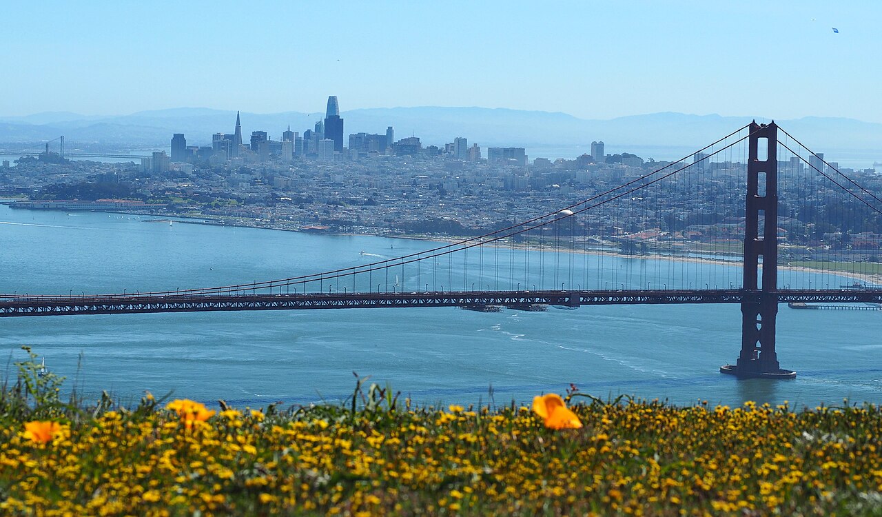 Input photograph of the Golden Gate Bridge